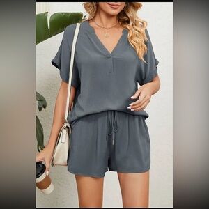 Unishe V Neck Plain Two Pieces Short Set